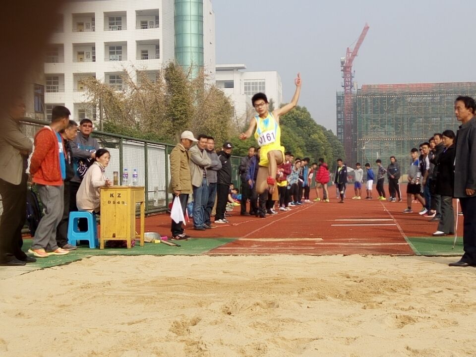 我校田徑健兒在第七屆市直學(xué)校田徑運(yùn)動(dòng)會(huì)中獲得佳績